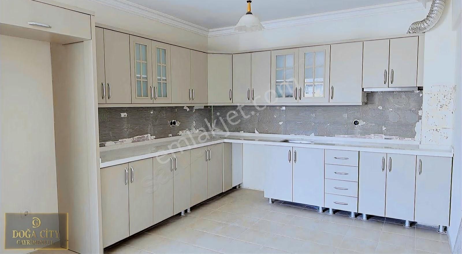 Dalaman Merkezde 4+1 Kapalı Mutfak Satılık Geniş Ferah Daire - Görsel 9