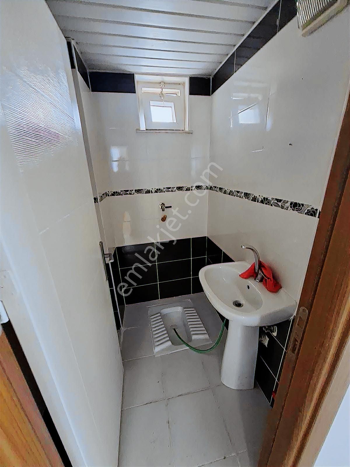 Dünyagöz Karşısı Karşıyaka Mh Satılık 1katta 2+1 90m2 Daire - Görsel 9