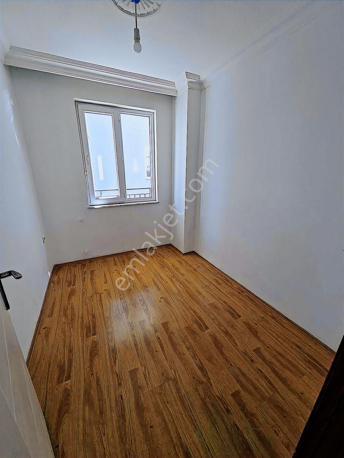 Dünyagöz Karşısı Karşıyaka Mh Satılık 1katta 2+1 90m2 Daire - Görsel 2