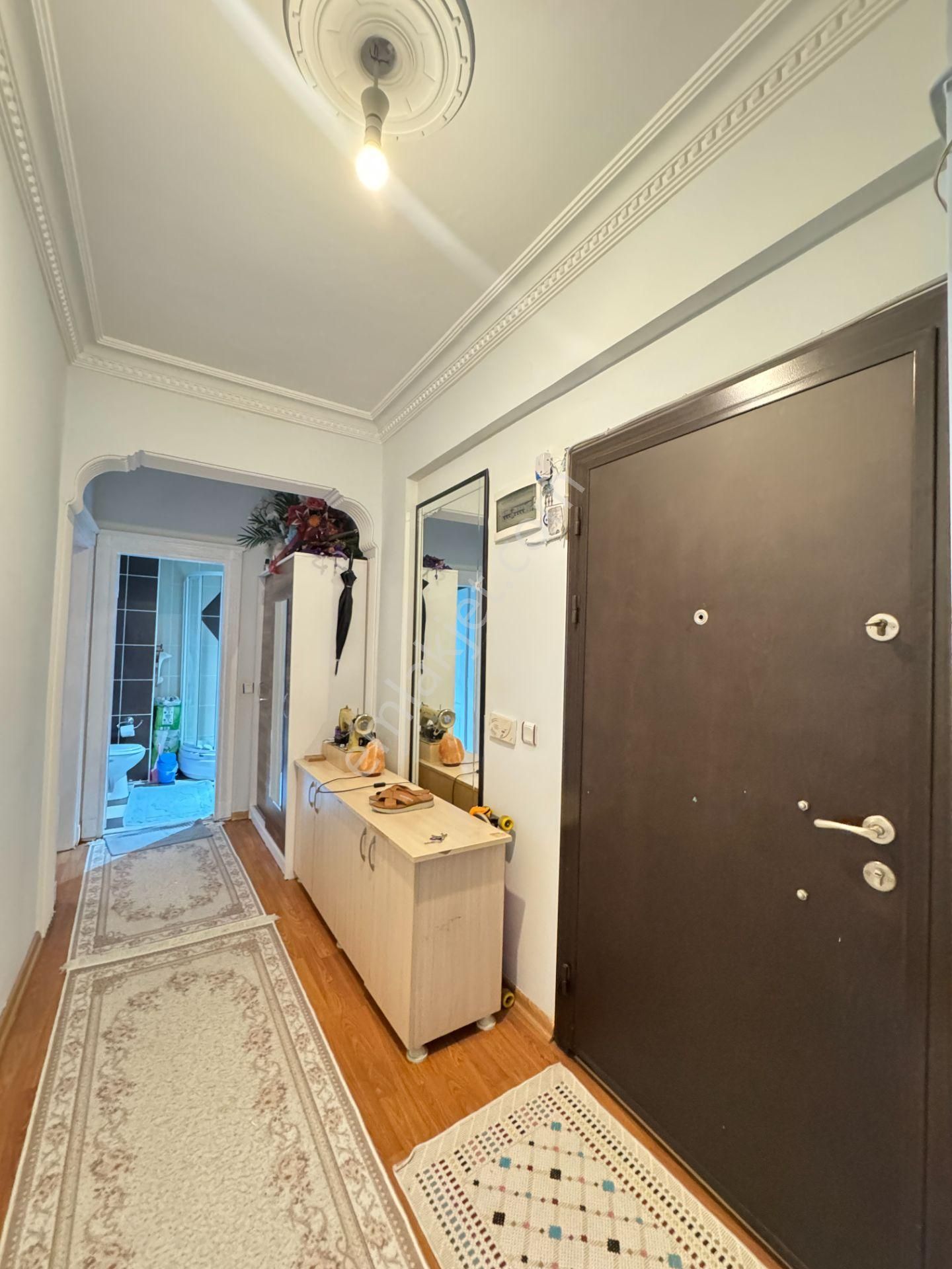 Dutlubahçe 'de Kilerli Geniş Gerçek Y.giriş Fırsat 2+1 - Görsel 5