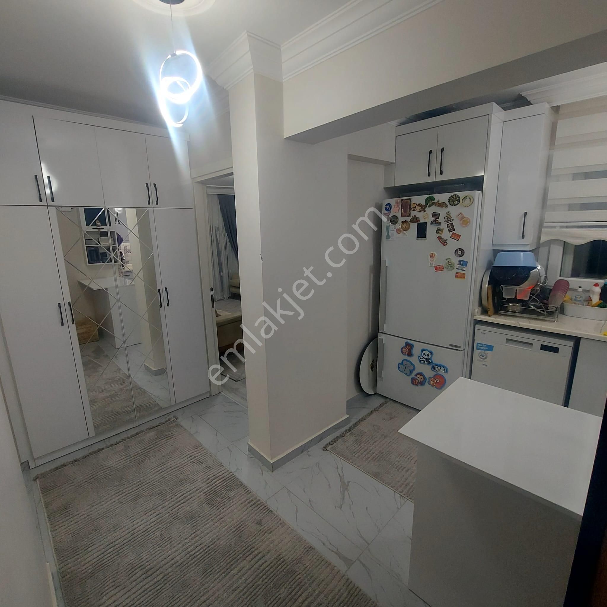 Kıyıboyu Civarında Az Katlı Yatay Mimari 2+1 Cep Mutfak Satılık Fırsat Dairesi !!