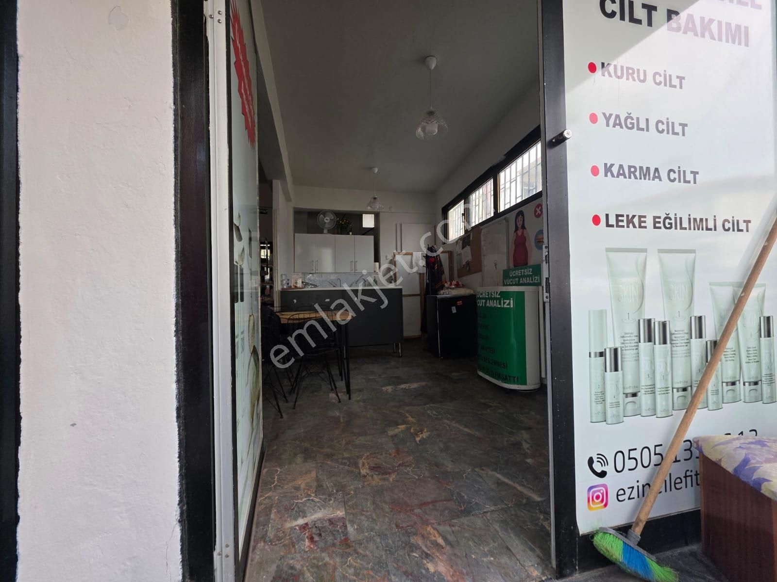 Kiralık Dükkan Pendik Esenyalı Mahallesi - Görsel 12