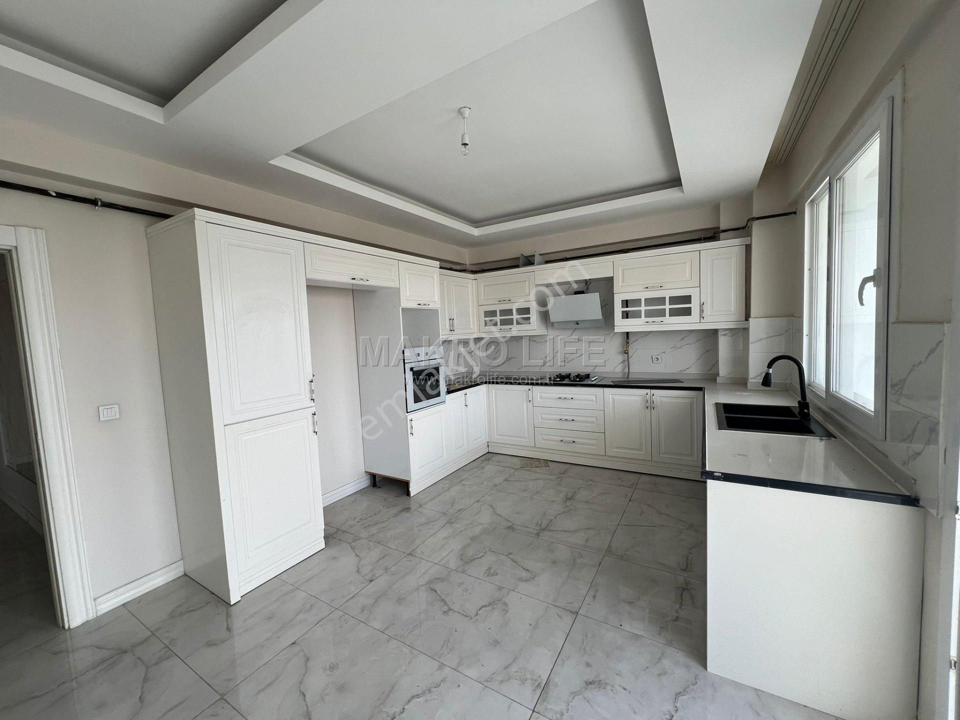 Adli Tıp Arkasında Satılık