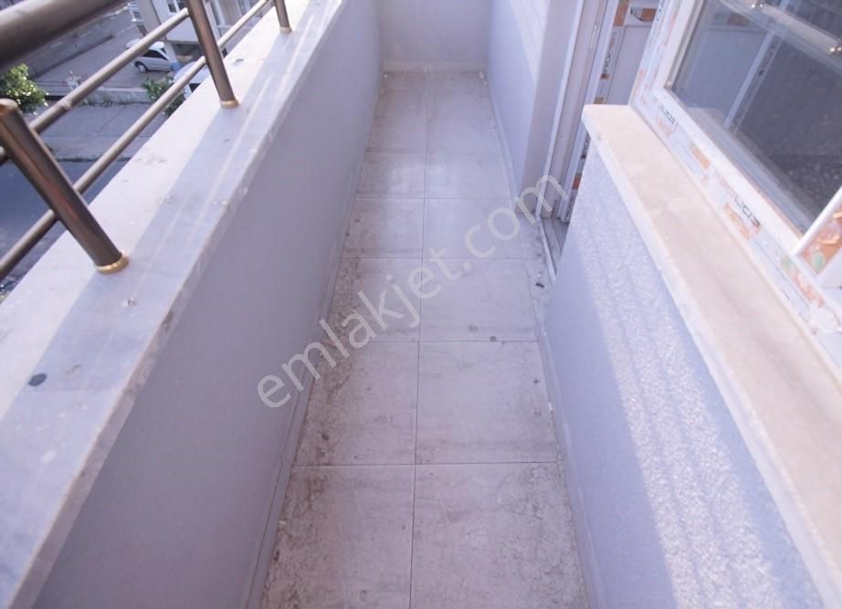 Çobançeşme Abdullah Öğücü Okulu Yakınında 135m2 3+1 İskanl Daire - Görsel 11