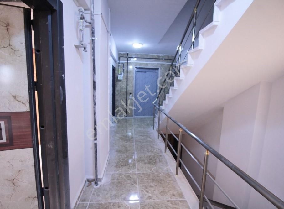 Çobançeşme Abdullah Öğücü Okulu Yakınında 135m2 3+1 İskanl Daire - Görsel 12