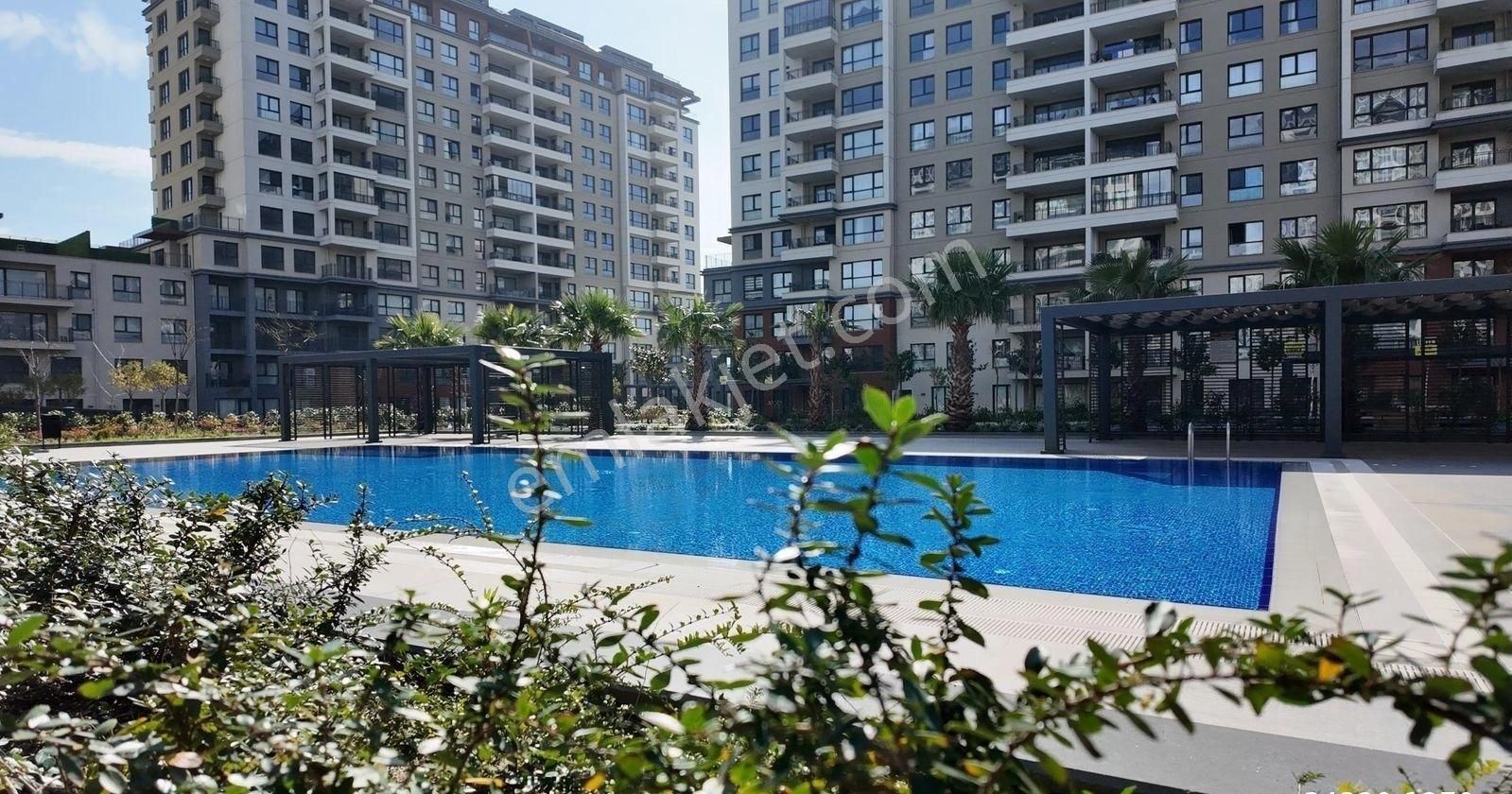 Referans Beylikdüzünde Peyzaj Cephe Sıfır Satılık 3+1 Daire - Görsel 2