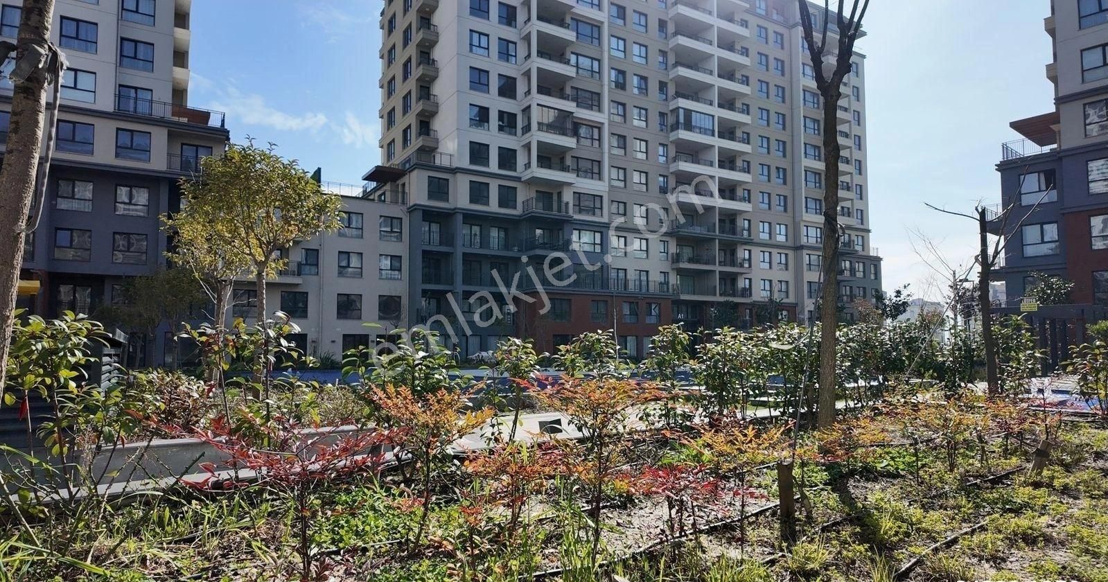 Referans Beylikdüzünde Peyzaj Cephe Sıfır Satılık 3+1 Daire - Görsel 24