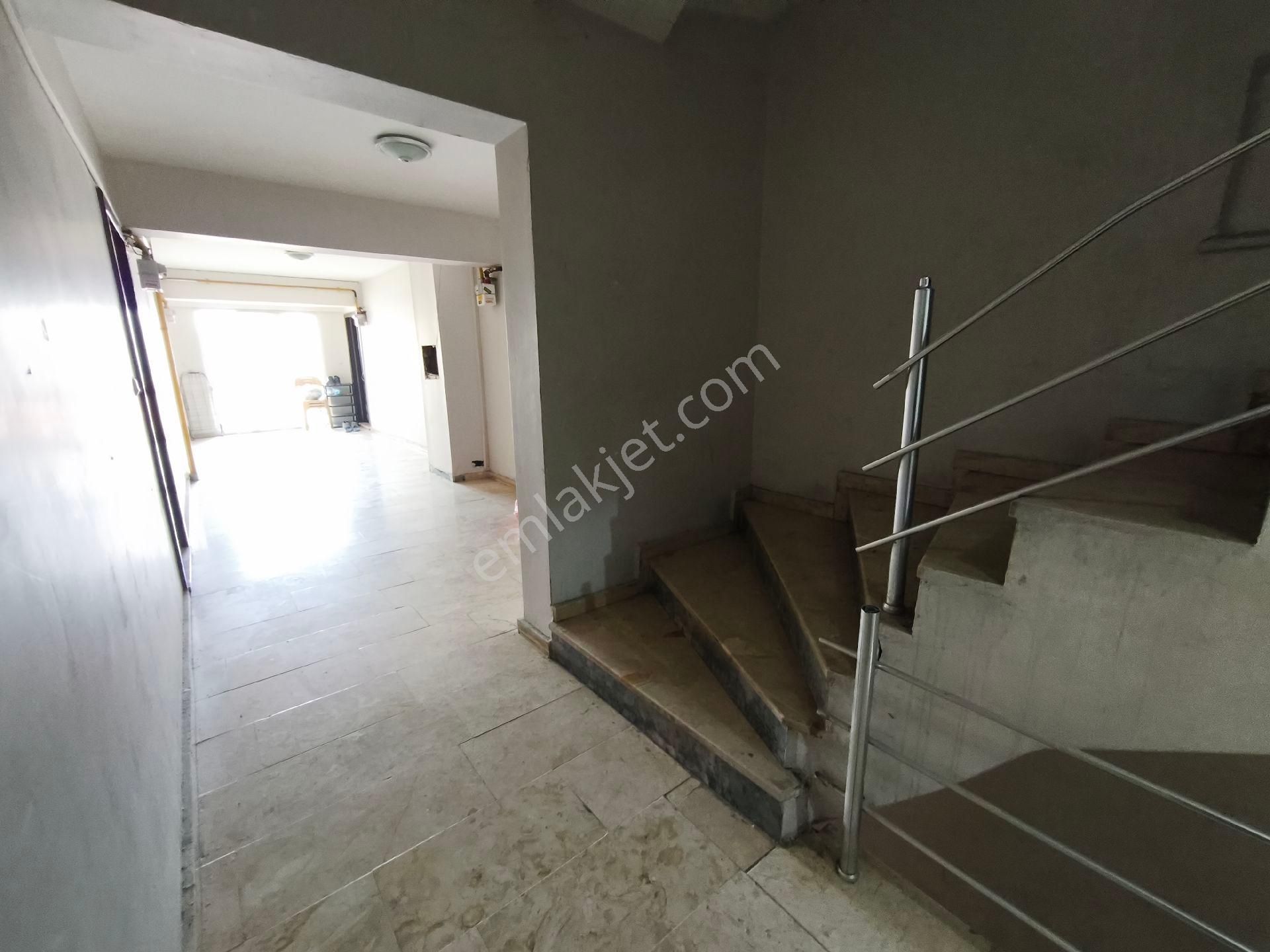 Rt Safir'den Koza Caddesinde Eşyalı Fırsat Daire - Görsel 18