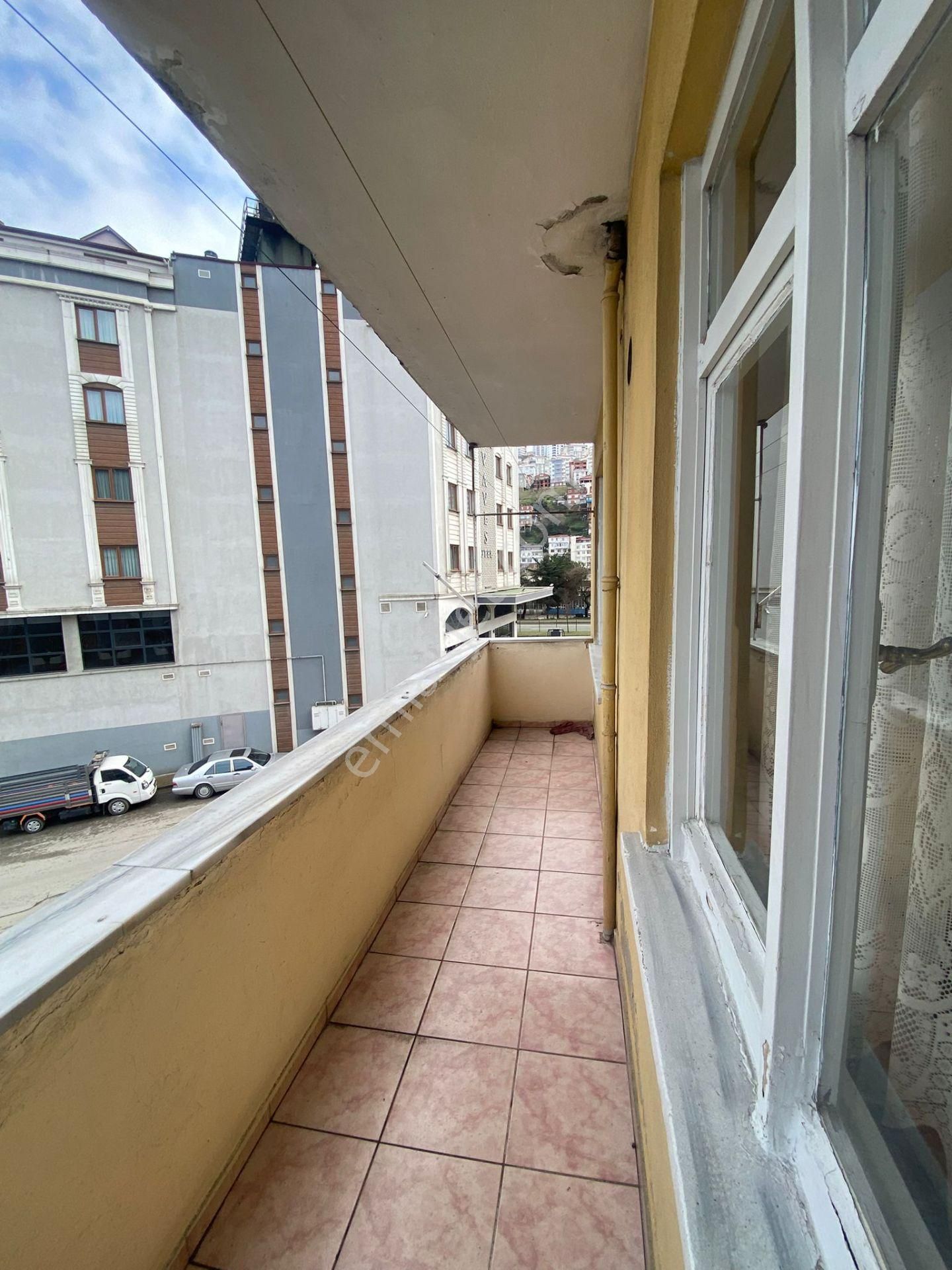 Trabzon'da Kiralık 2+1 Eşyalı Daire - Görsel 14