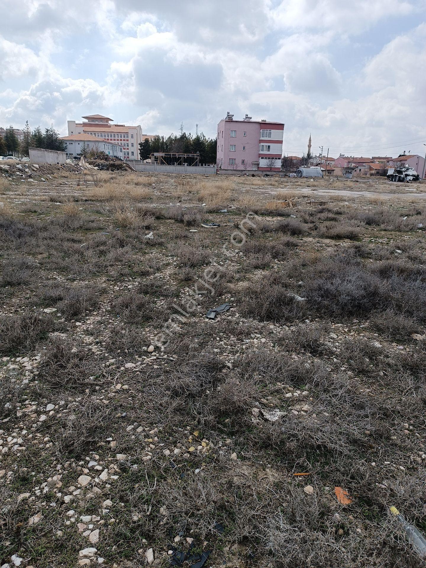 Sırasöğütler Mahallede Mükemmel Konumda Villa Yapımına Uygun Arsa - Görsel 4