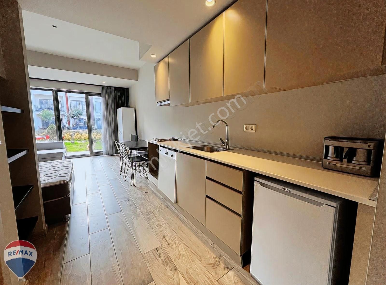 Remax Mavi'den Cadde54'de Kiralık 1+0 Bahçeli Eşyalı Daire - Görsel 3