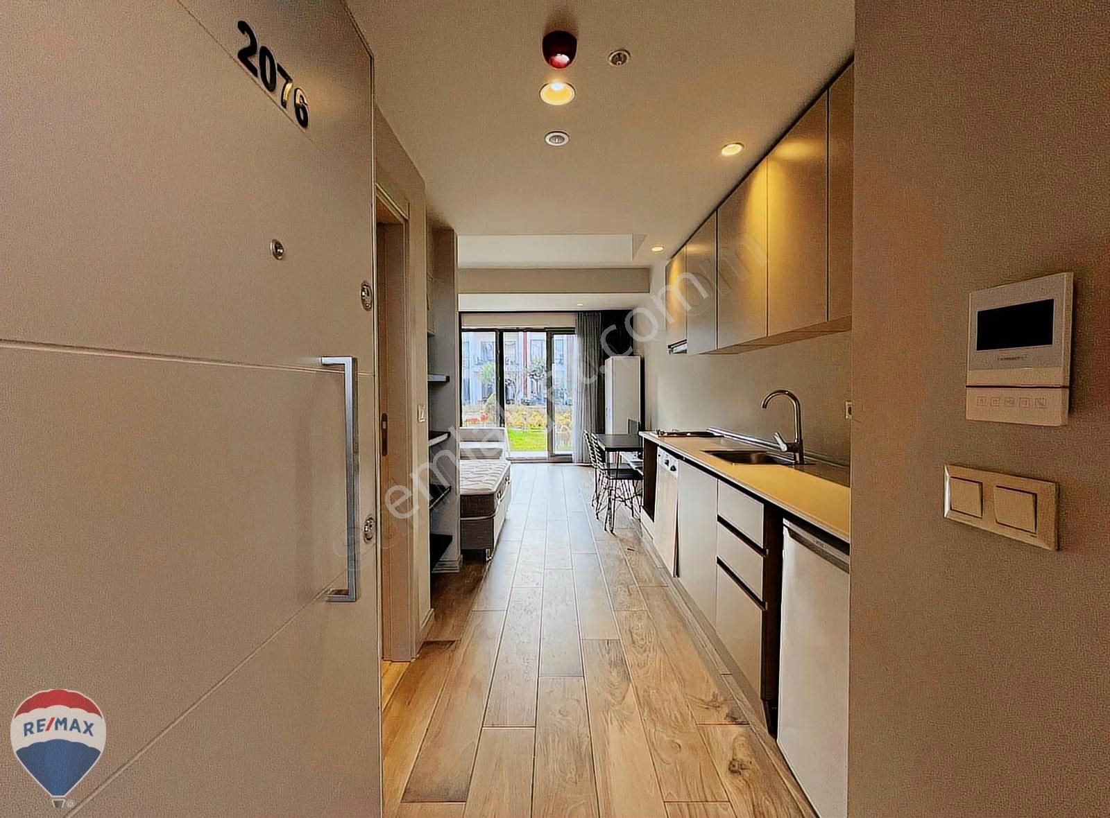 Remax Mavi'den Cadde54'de Kiralık 1+0 Bahçeli Eşyalı Daire