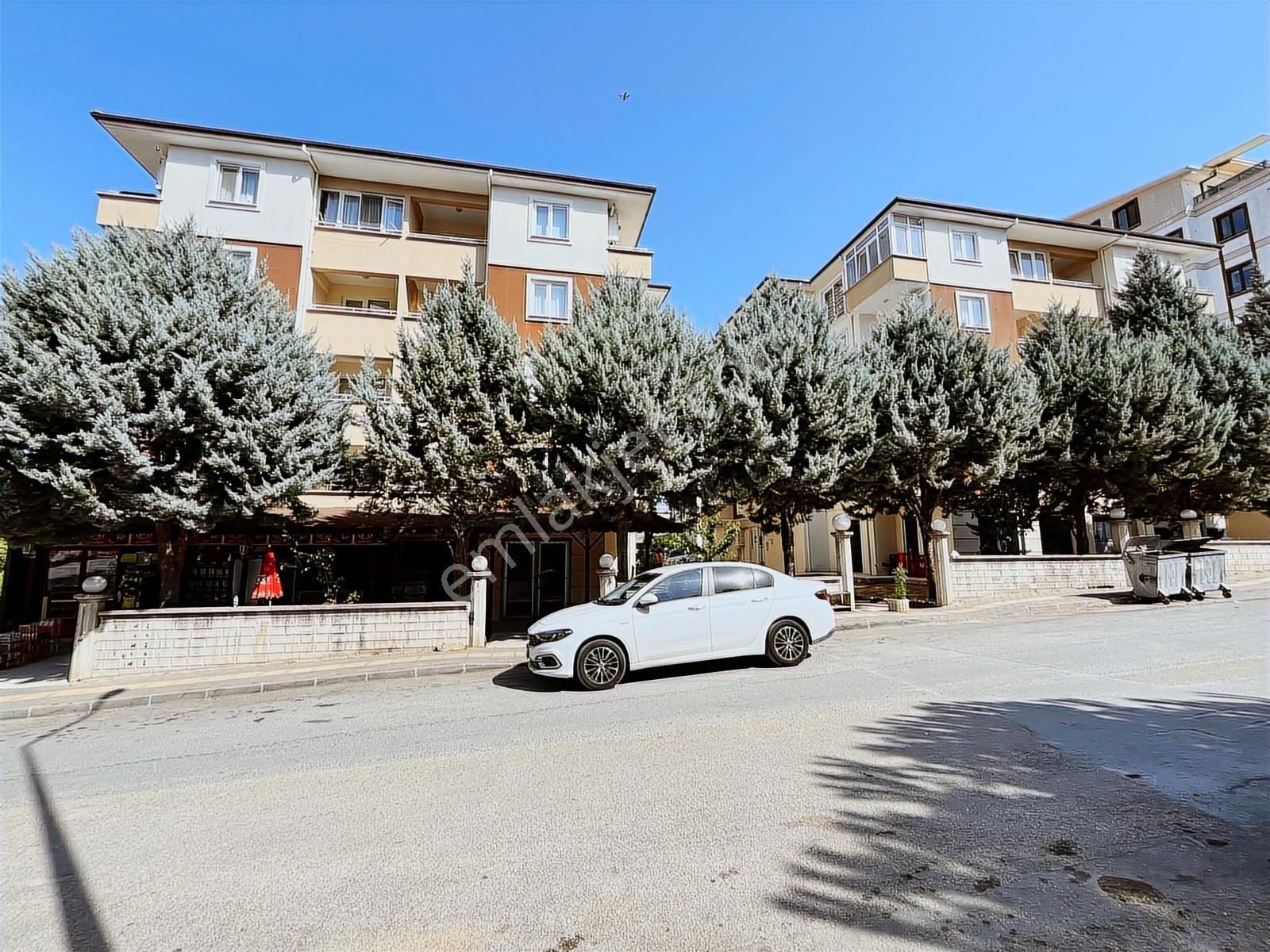 Yaşam Gayrimenkulden Aile Tipi 2+1 Eşyalı Kiralık Daire