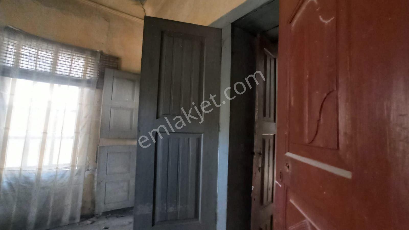 Kuşadası Camiatik Mh.hibe Kullanılabilecek Tarihi Taş Ev - Görsel 13