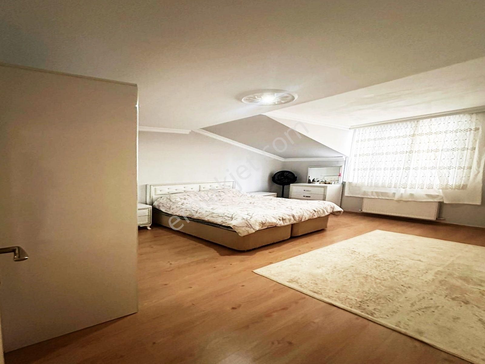 Nes Yapı Gayrimenkul"den Full Eşyalı Kiralık 120 M2 Teras Katı - Görsel 4