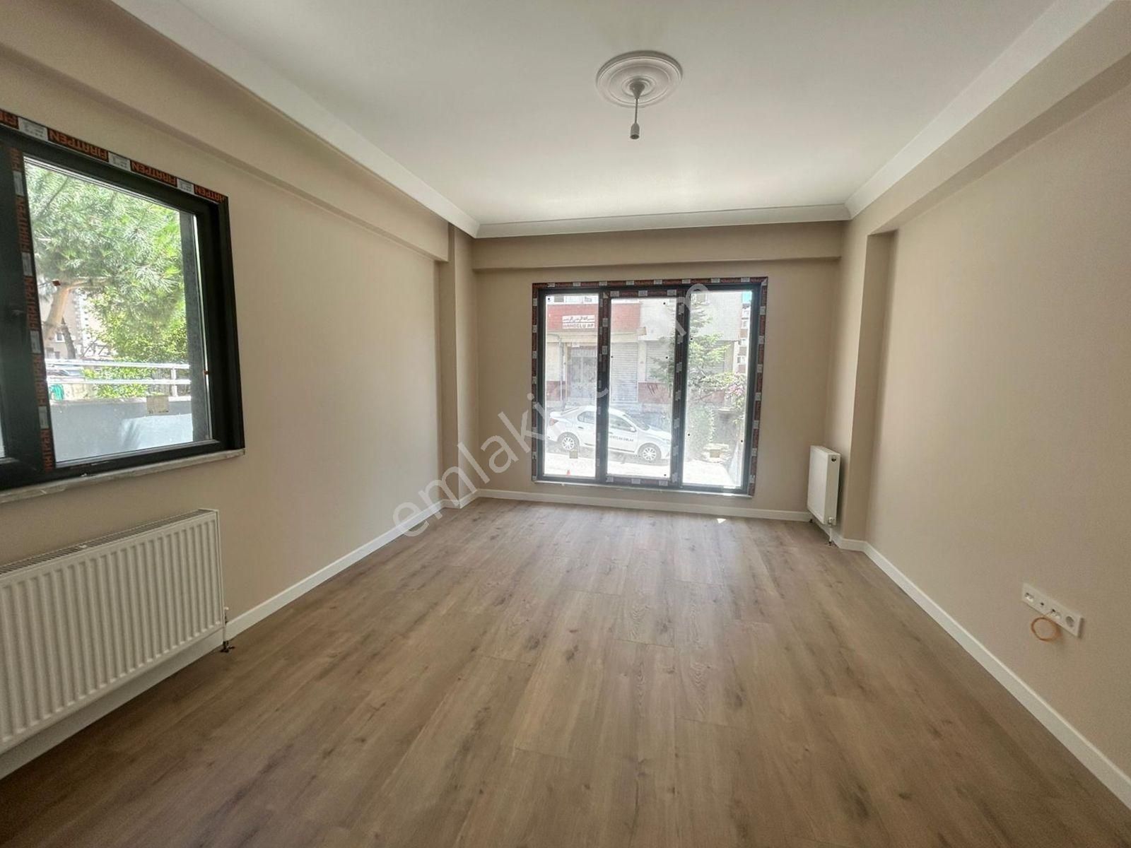 Mertcan Dan Adnan Kahveci Metroya Yürüme 2+1 Lüks Satılık Daire