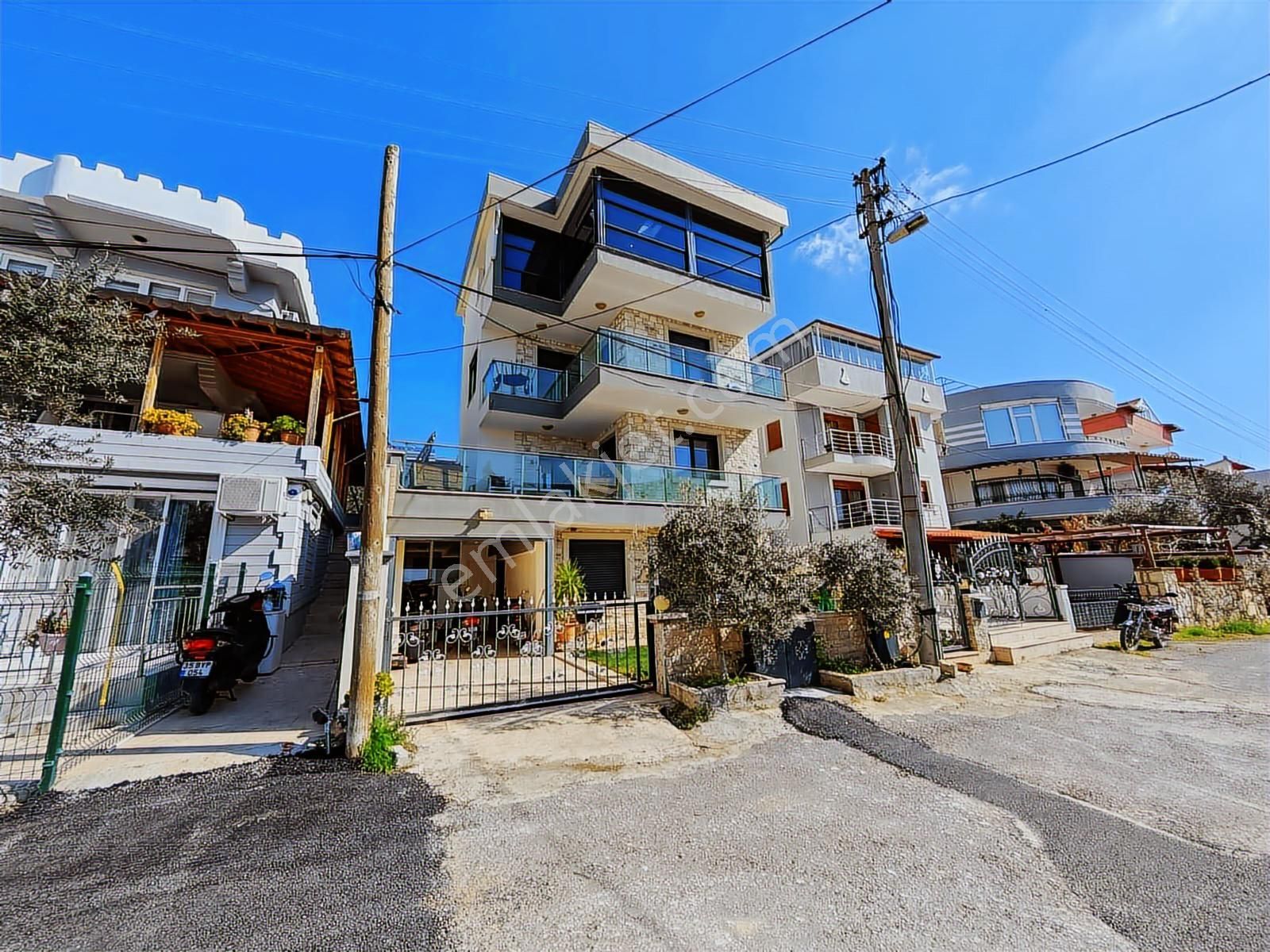 Sığacık Akkumda Deniz Manzaralı 4+2 Bahçeli Villa Plaja 600 M - Görsel 28