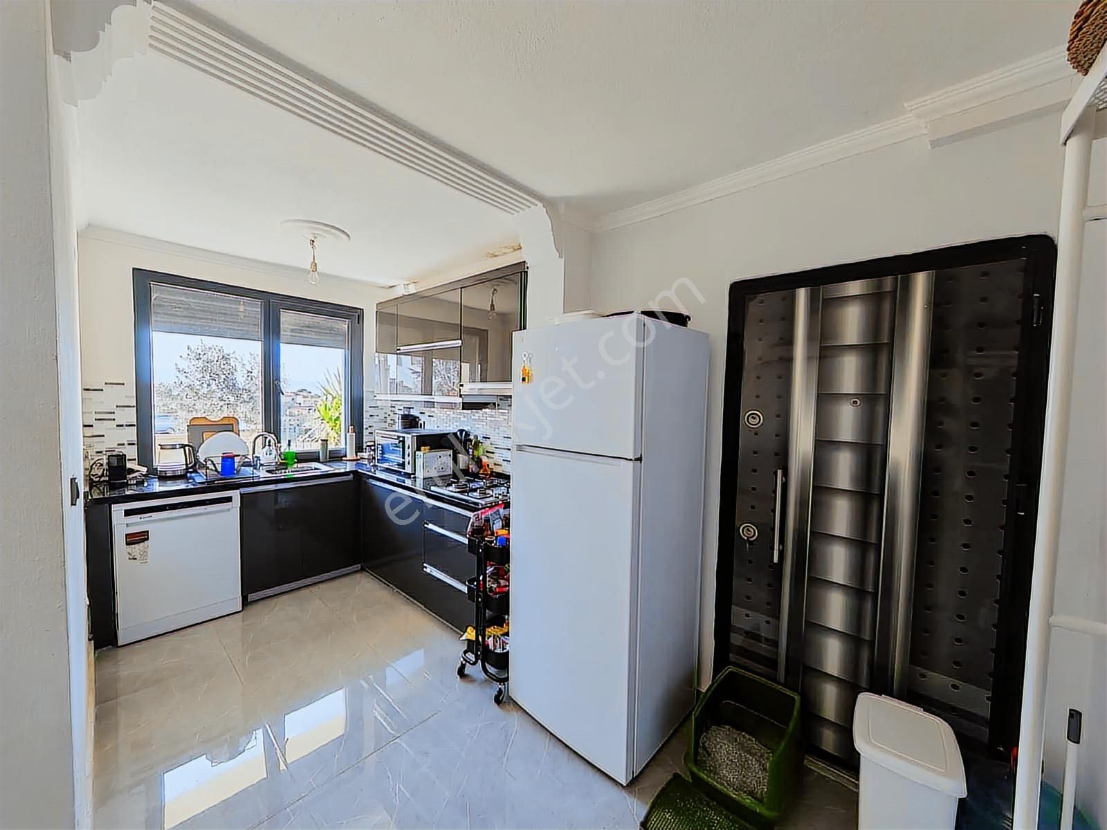 Sığacık Akkumda Deniz Manzaralı 4+2 Bahçeli Villa Plaja 600 M - Görsel 7