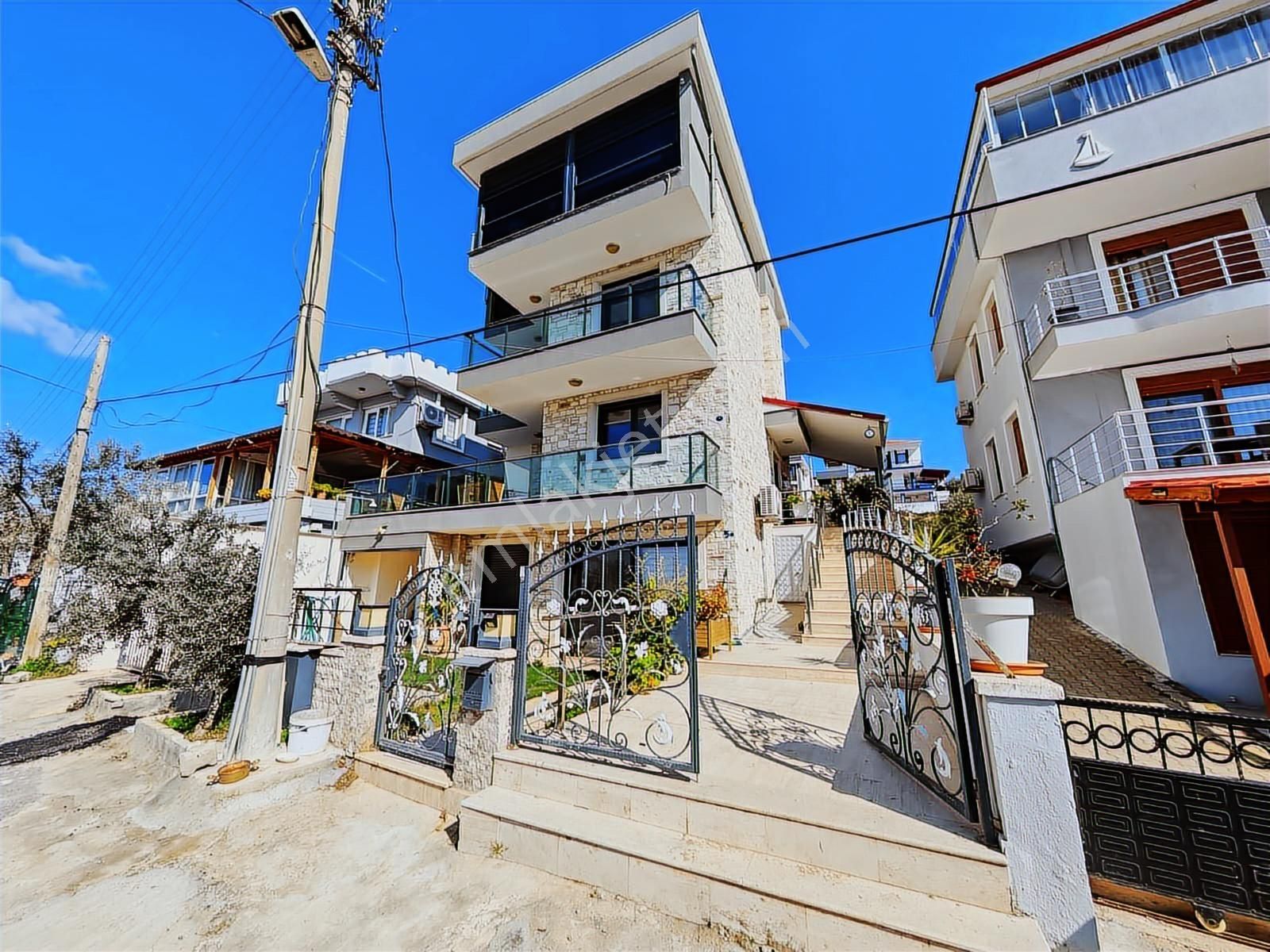 Sığacık Akkumda Deniz Manzaralı 4+2 Bahçeli Villa Plaja 600 M - Görsel 18