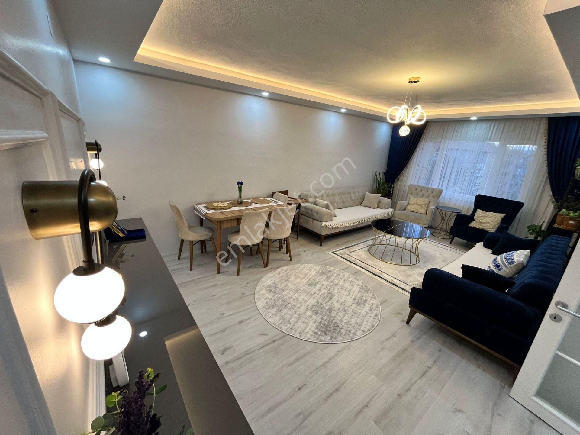 Emre Emlak'tan Selçuklu'da Ön Cephe Katta Full Yapılı 3+1 Satılık Daire - Görsel 2