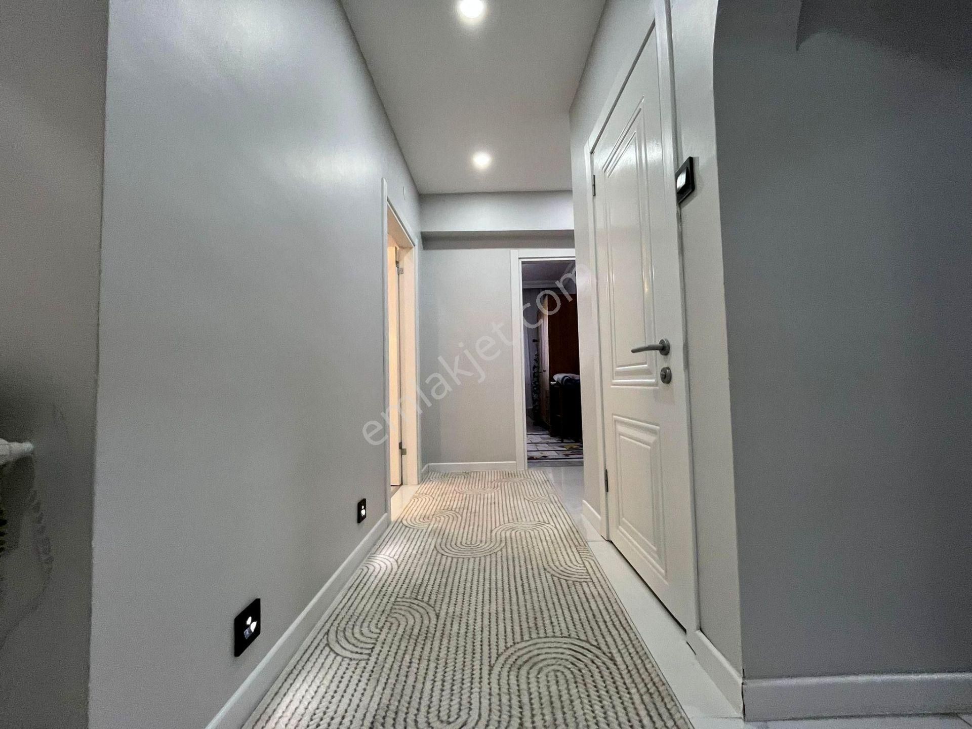 Emre Emlak'tan Selçuklu'da Ön Cephe Katta Full Yapılı 3+1 Satılık Daire - Görsel 23