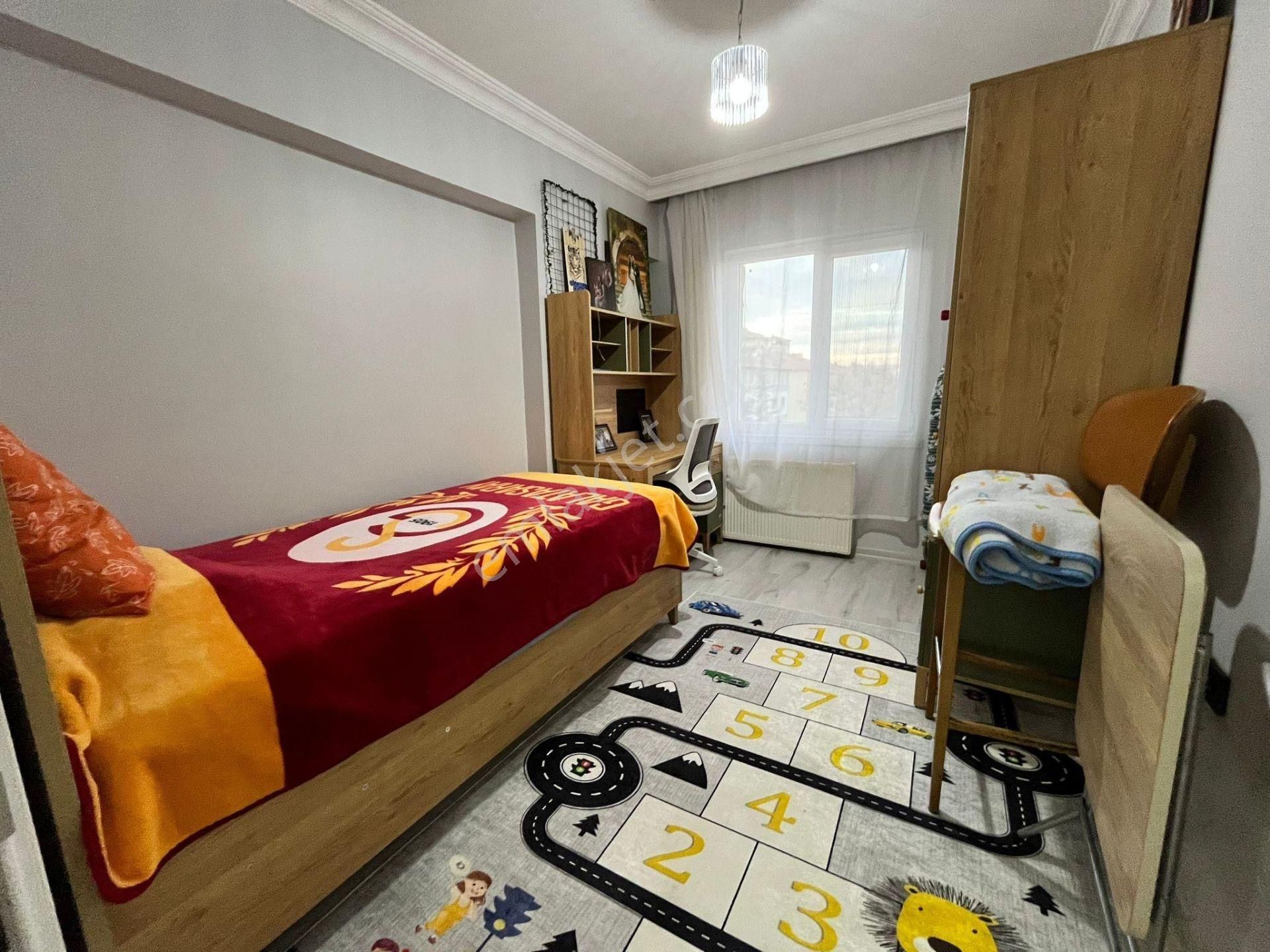 Emre Emlak'tan Selçuklu'da Ön Cephe Katta Full Yapılı 3+1 Satılık Daire - Görsel 29