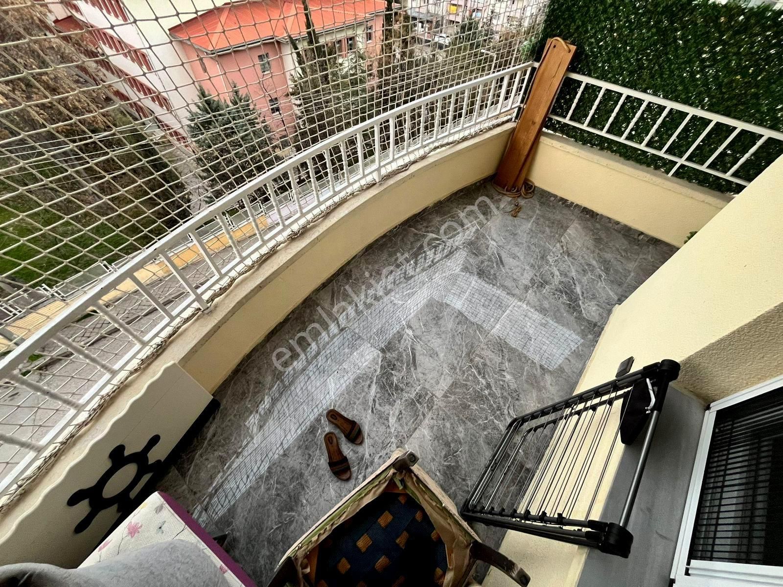 Emre Emlak'tan Selçuklu'da Ön Cephe Katta Full Yapılı 3+1 Satılık Daire - Görsel 17