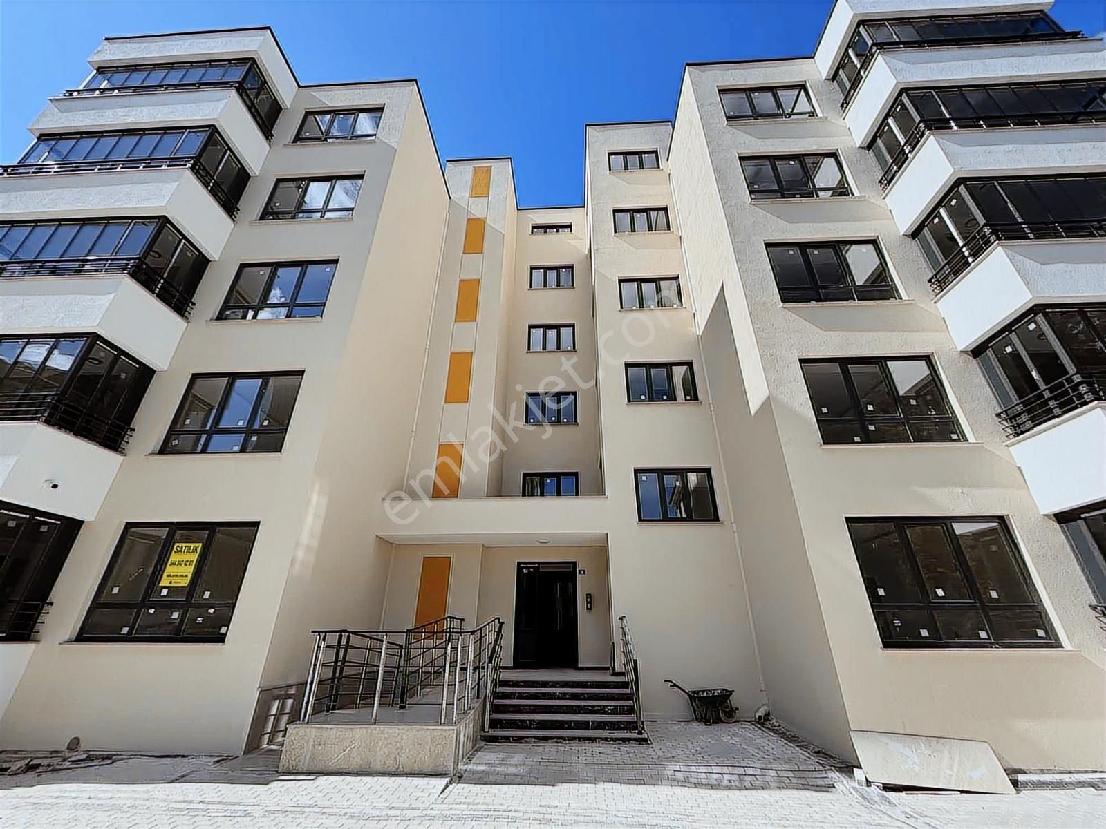 Anadolu Cad. Yakını Cam Balkonlu 2+1 Geniş Ve Kullanışlı Daire - Görsel 4