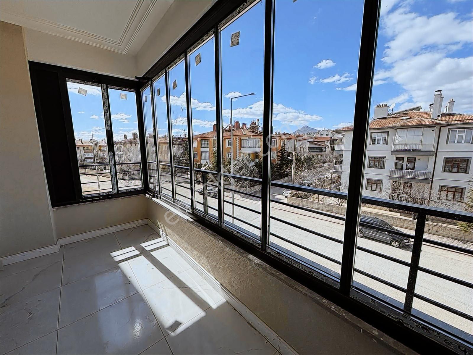 Anadolu Cad. Yakını Cam Balkonlu 2+1 Geniş Ve Kullanışlı Daire - Görsel 12