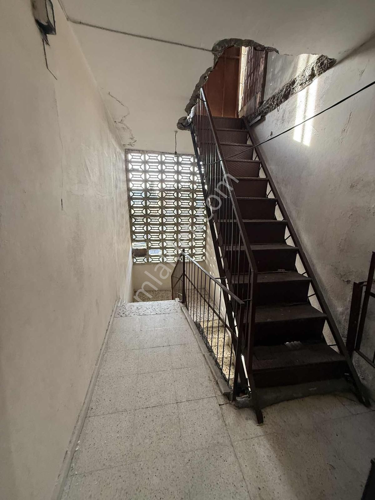 Lavinia Yeşilevler^de 3 Katlı Bahçeli Satılık Müstakil Ev - Görsel 18