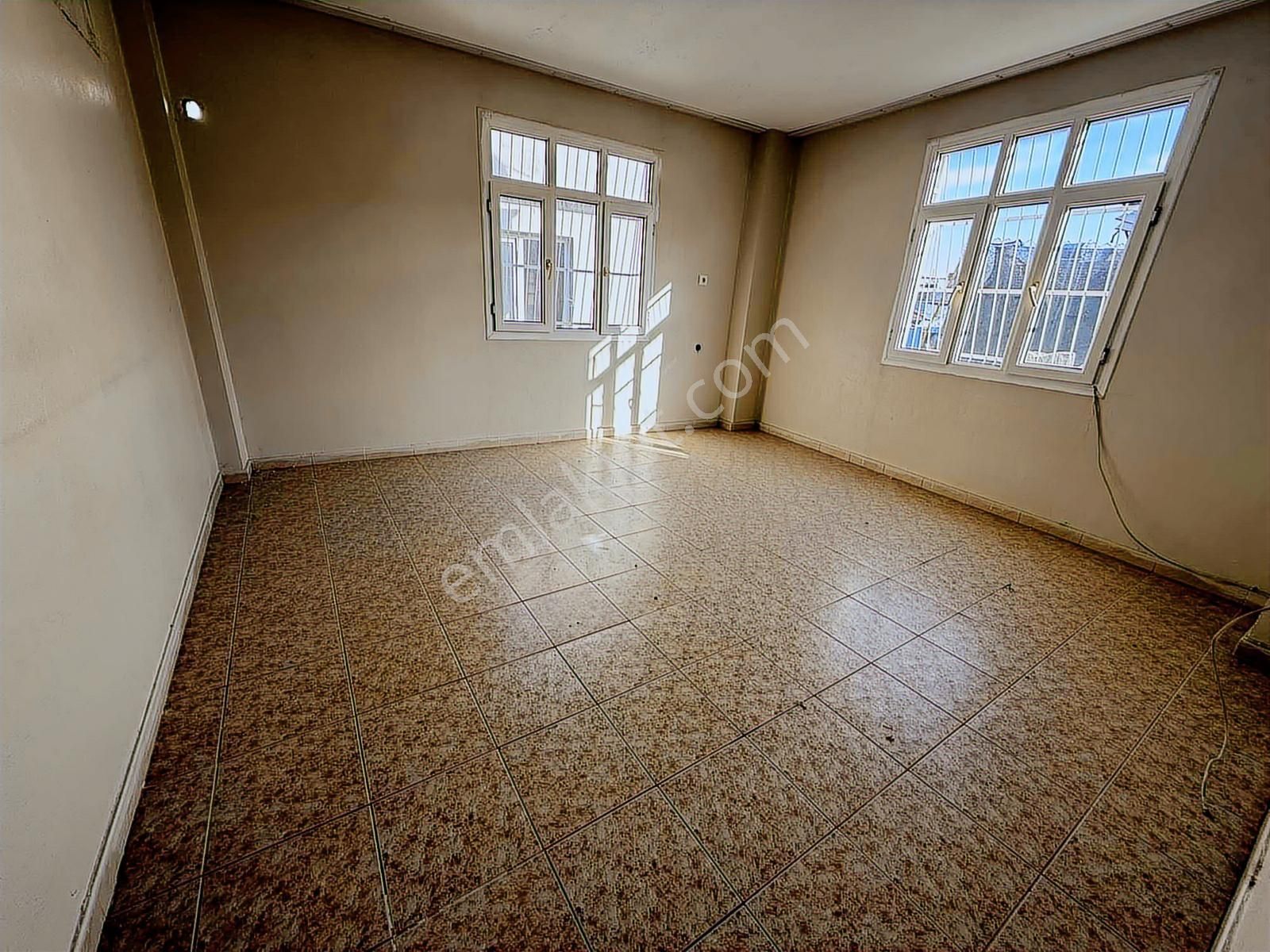 Lavinia Yeşilevler^de 3 Katlı Bahçeli Satılık Müstakil Ev - Görsel 16