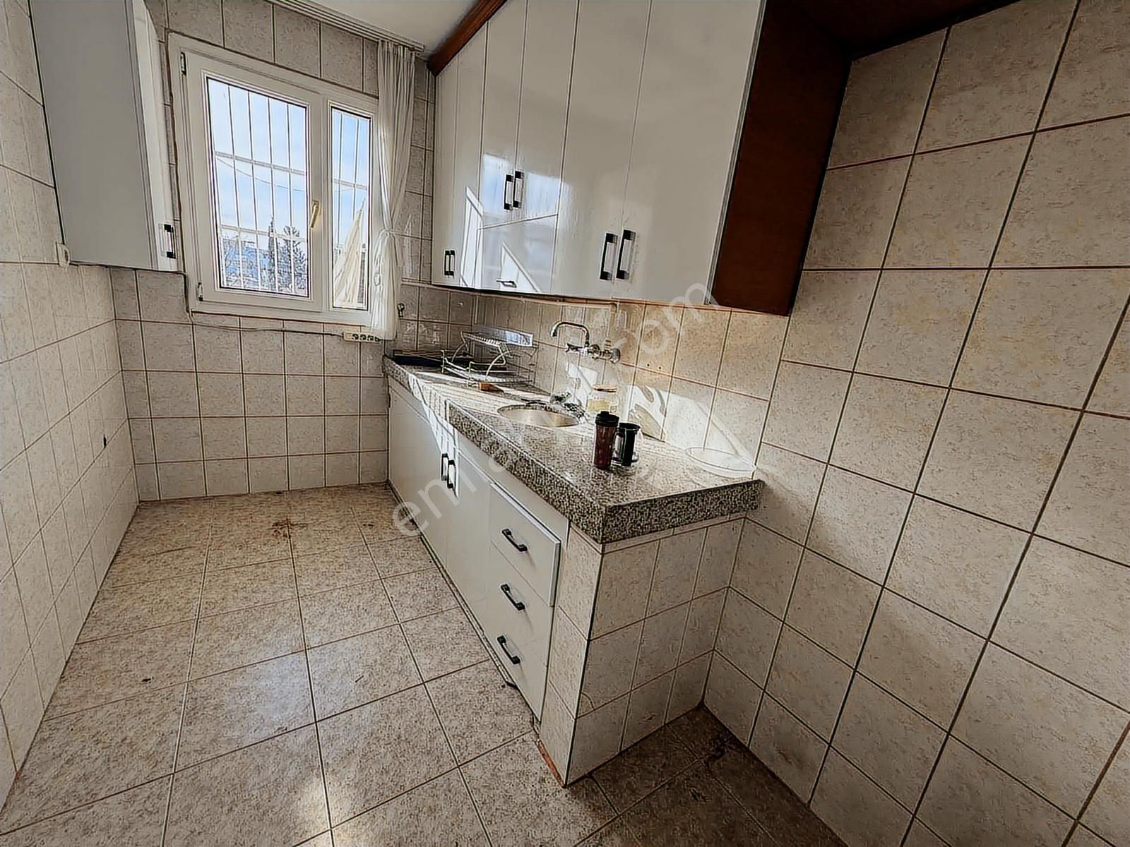 Lavinia Yeşilevler^de 3 Katlı Bahçeli Satılık Müstakil Ev - Görsel 29