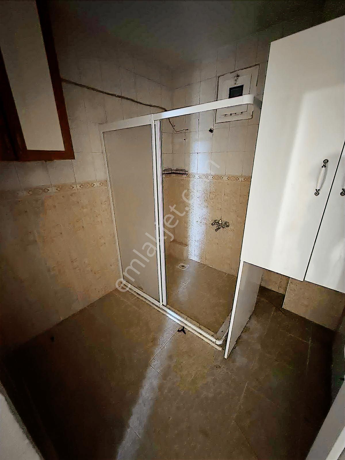 Lavinia Yeşilevler^de 3 Katlı Bahçeli Satılık Müstakil Ev - Görsel 6