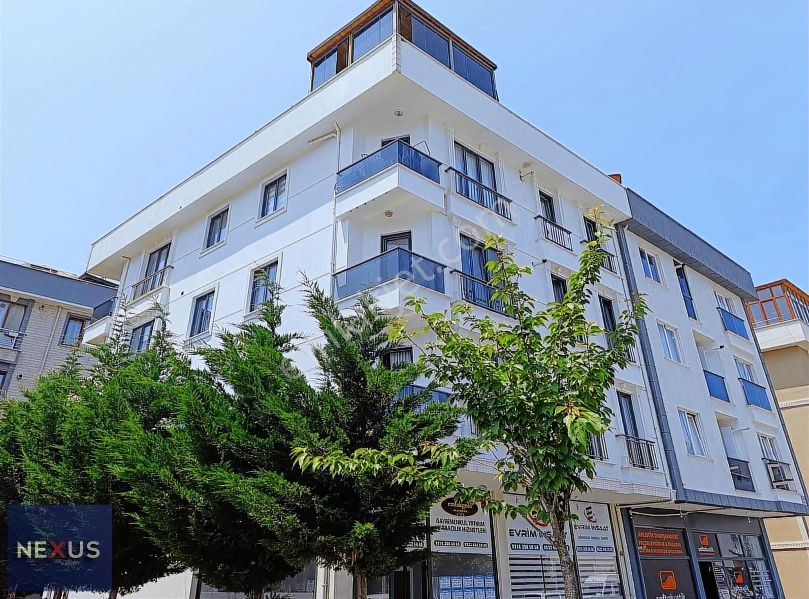 Sultanbeyli Adil Mah.sitelere Komşu Kiralık 2+1 Arakat Daire