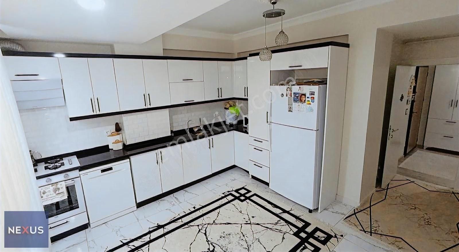 Sultanbeyli Adil Mah.sitelere Komşu Satılık 120 Net M² 3+1 Daire - Görsel 12