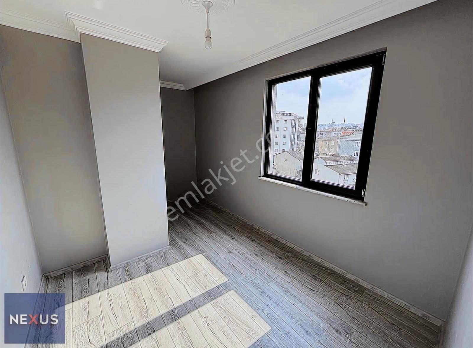 Sultanbeyli Fatih Mahallesinde Kirlık 2+1 Daire - Görsel 3