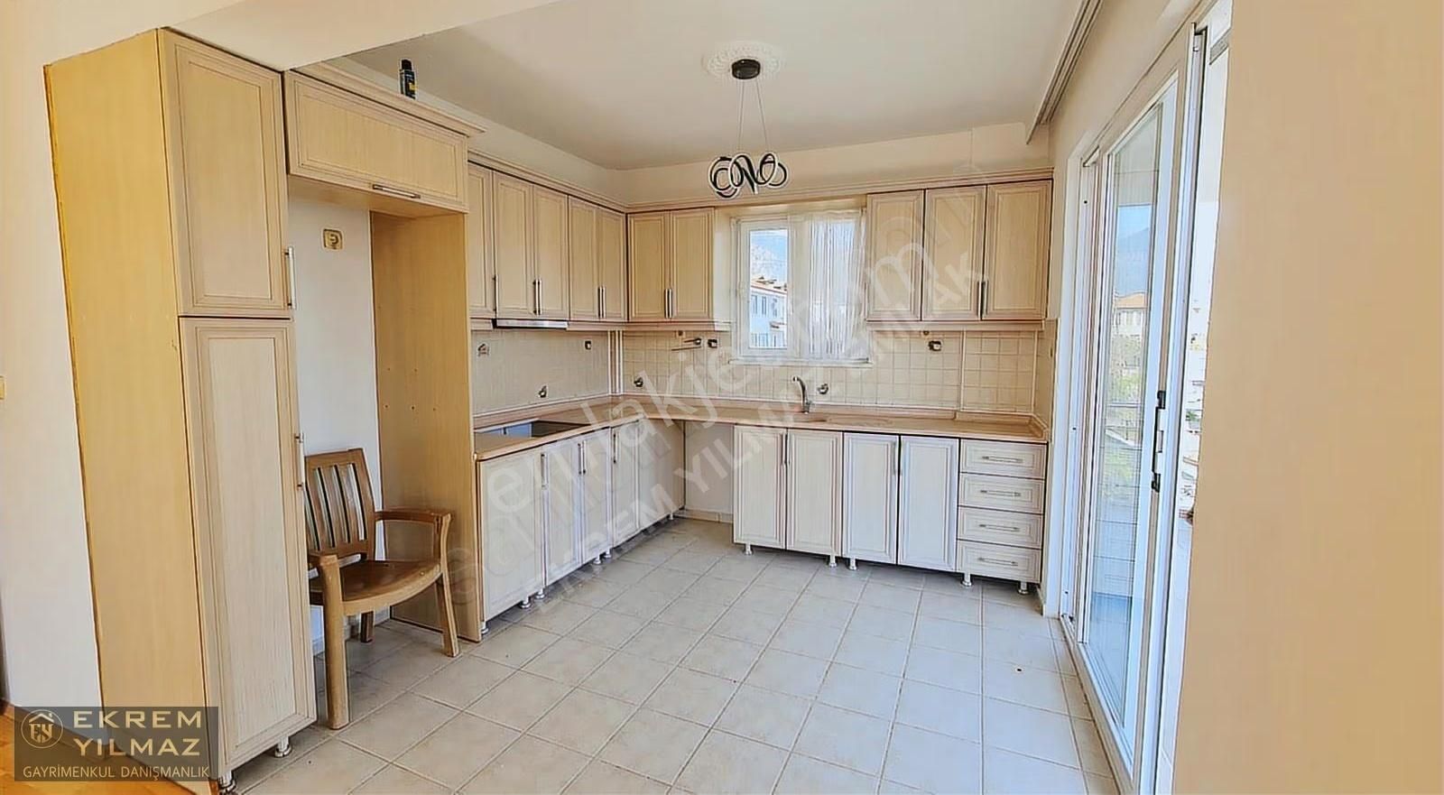 Yeni Mahalle'de 3+1, 110m² Ferah Daire