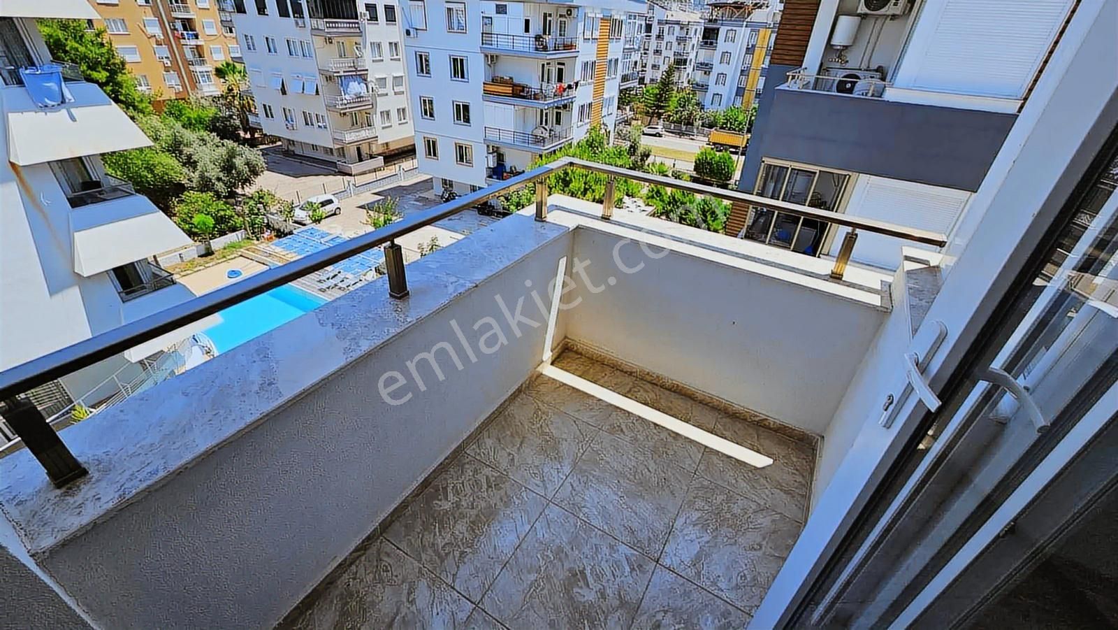 3+1 Kullanlışlı 3 Banyolu Satılık Daire - Görsel 13