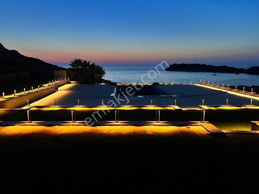 Yalıkavak Dirmil Sporkent1 Sitesinde Plajlı Deniz Manzaralı 2+1 + 1+1 Eşyalı İkiz Villa - Görsel 2