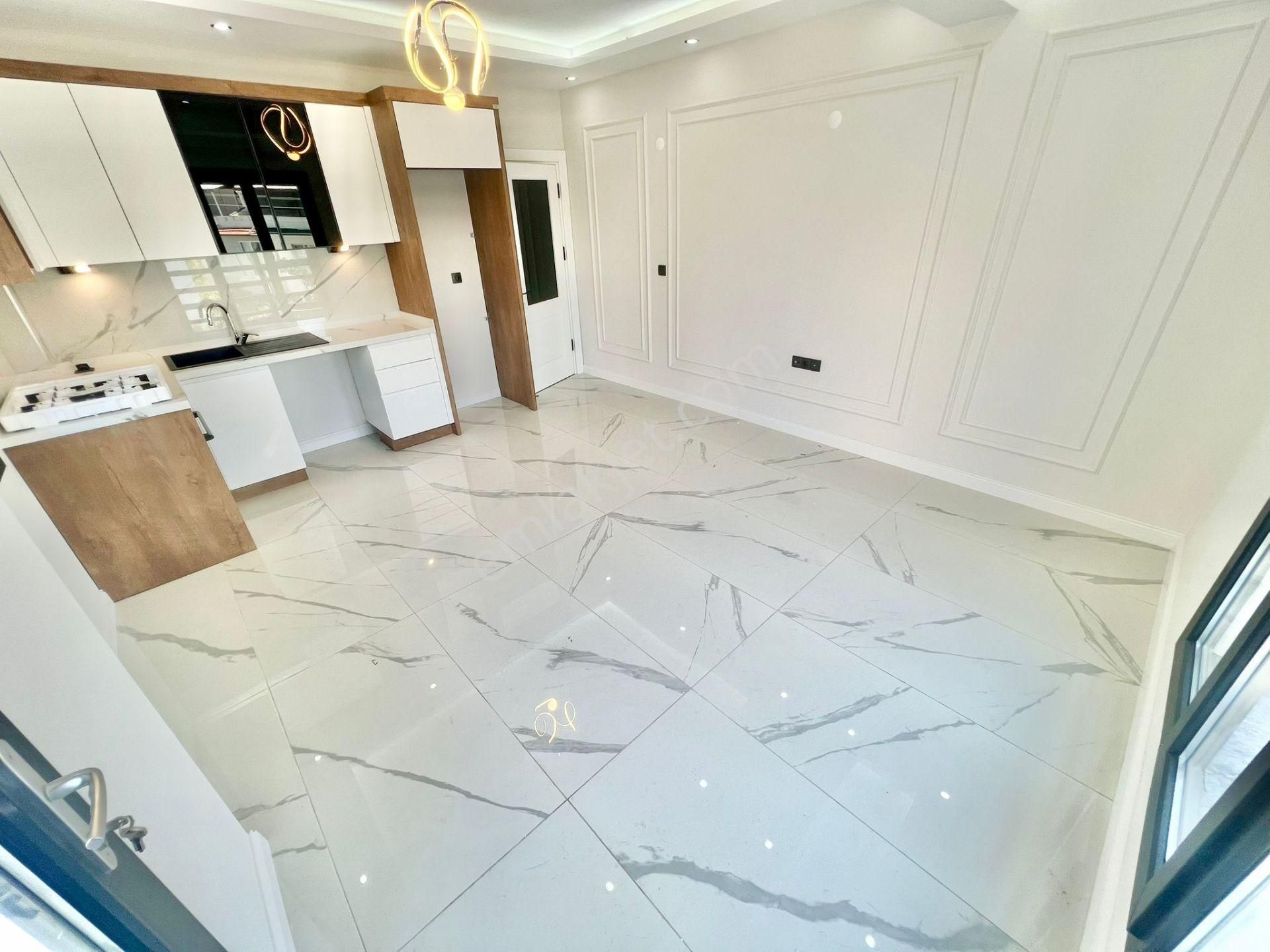 ⭐ay Emlak'tan⭐akçay'da Denize Sadece 50 M Muhteşem Konumlu Ön Cephe Şık Tasarımlı Satılık 2+1 Daire - Görsel 6