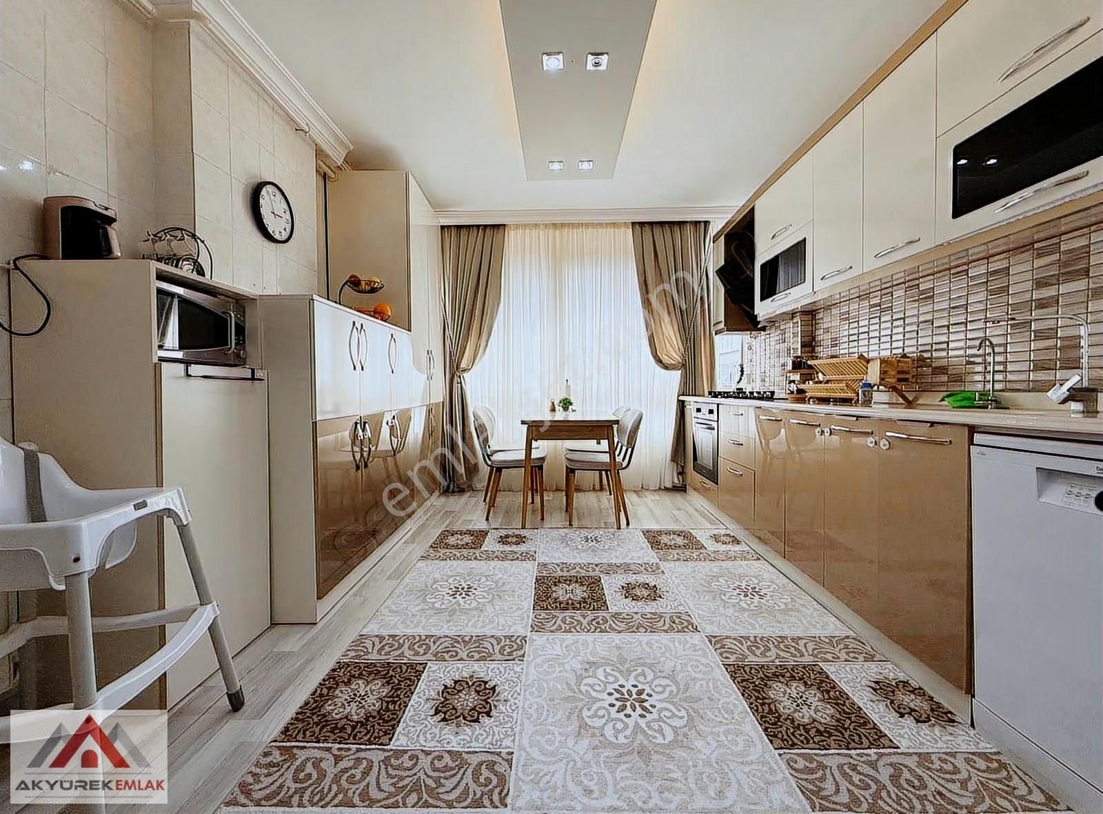 Akyürek'ten Ful Yapılı Masrafsız 3+1 Ana Yola Yakın Konum Harika - Görsel 20