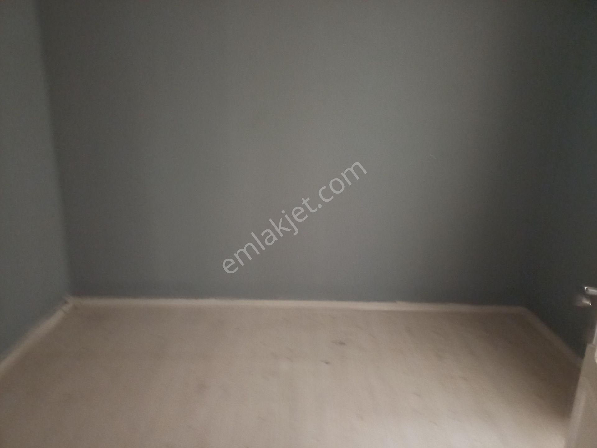 İzmir Menderes Merkezde Doğalgazlı Can Balkonlu Arakat 3+1 Daire - Görsel 19