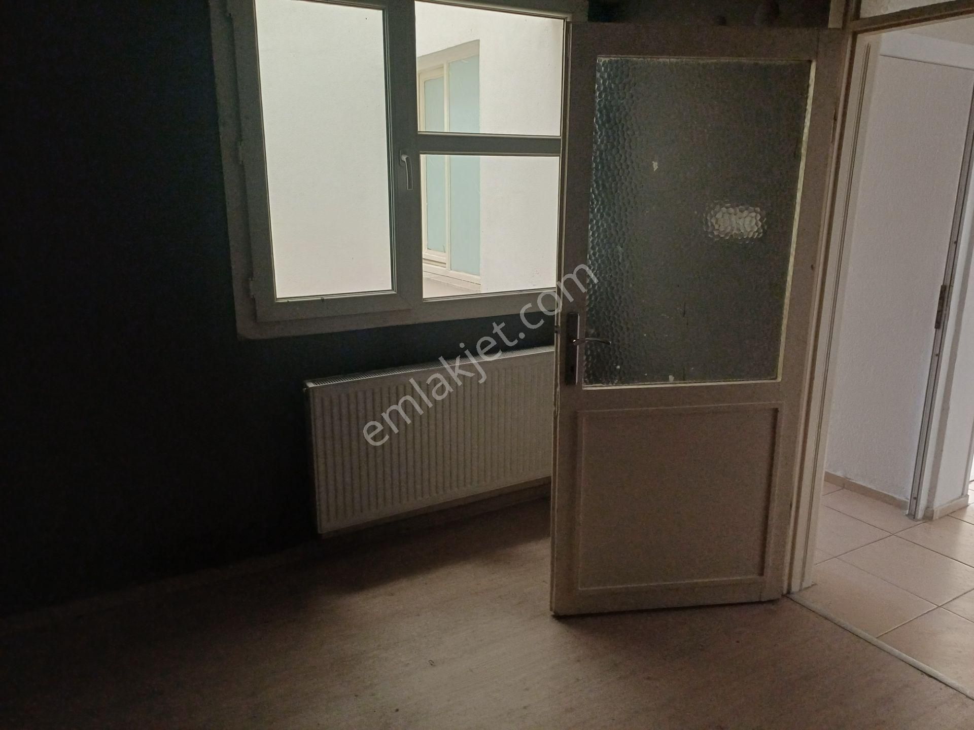 İzmir Menderes Merkezde Doğalgazlı Can Balkonlu Arakat 3+1 Daire - Görsel 20