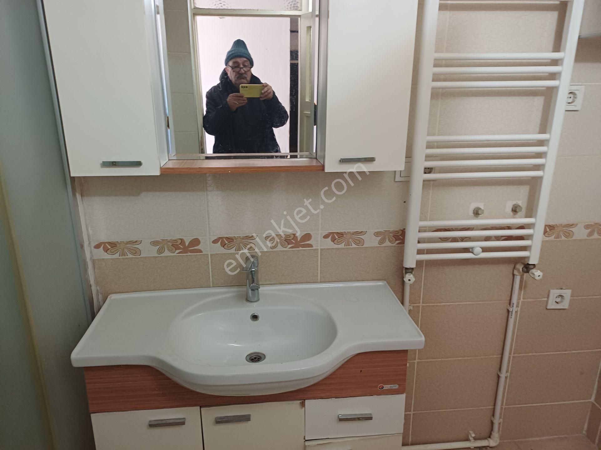 İzmir Menderes Merkezde Doğalgazlı Can Balkonlu Arakat 3+1 Daire - Görsel 17