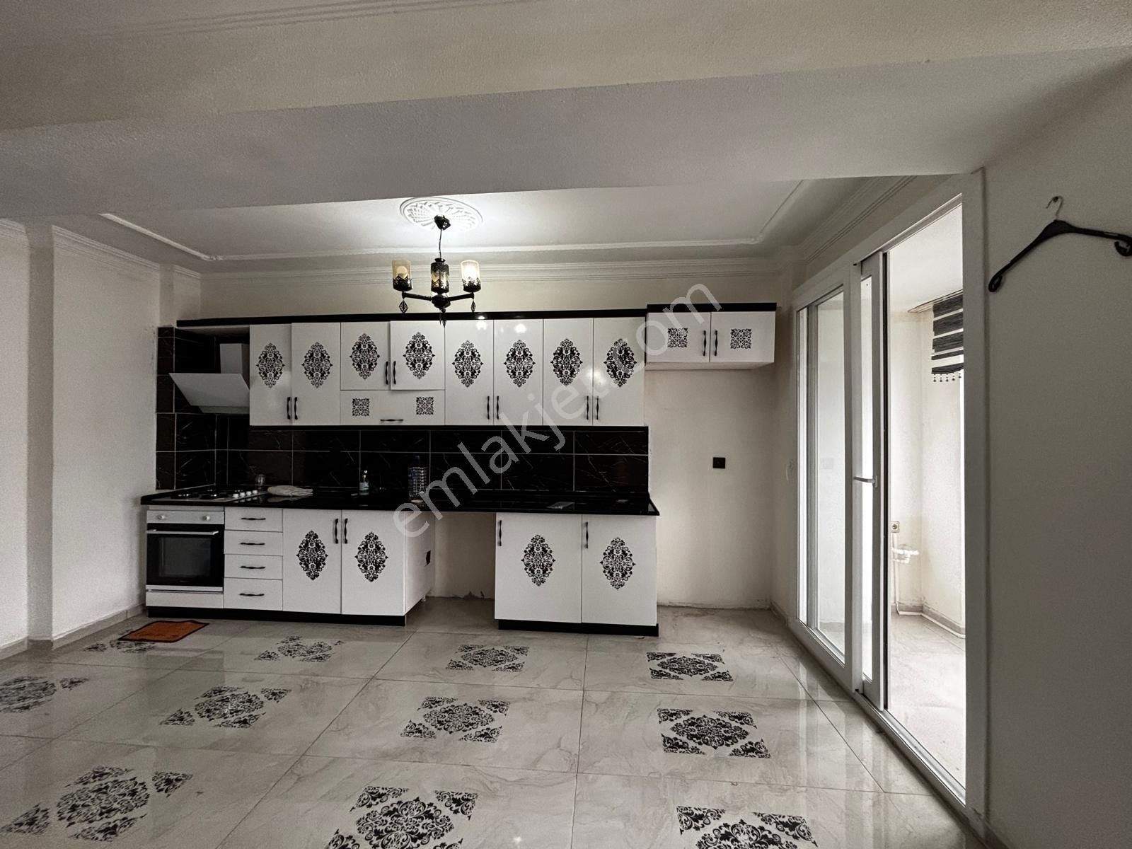 Dost Emlaktan Merkez'de Asansörlü Tadilatlı 2+1 Satılık Daire - Görsel 10