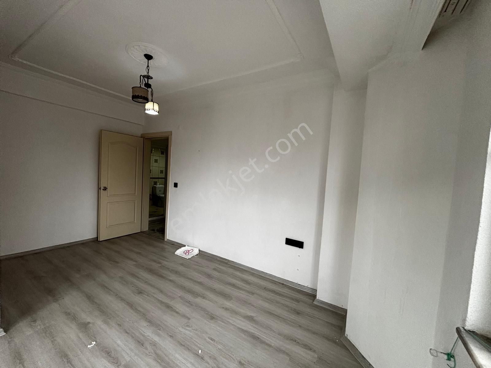 Dost Emlaktan Merkez'de Asansörlü Tadilatlı 2+1 Satılık Daire - Görsel 28