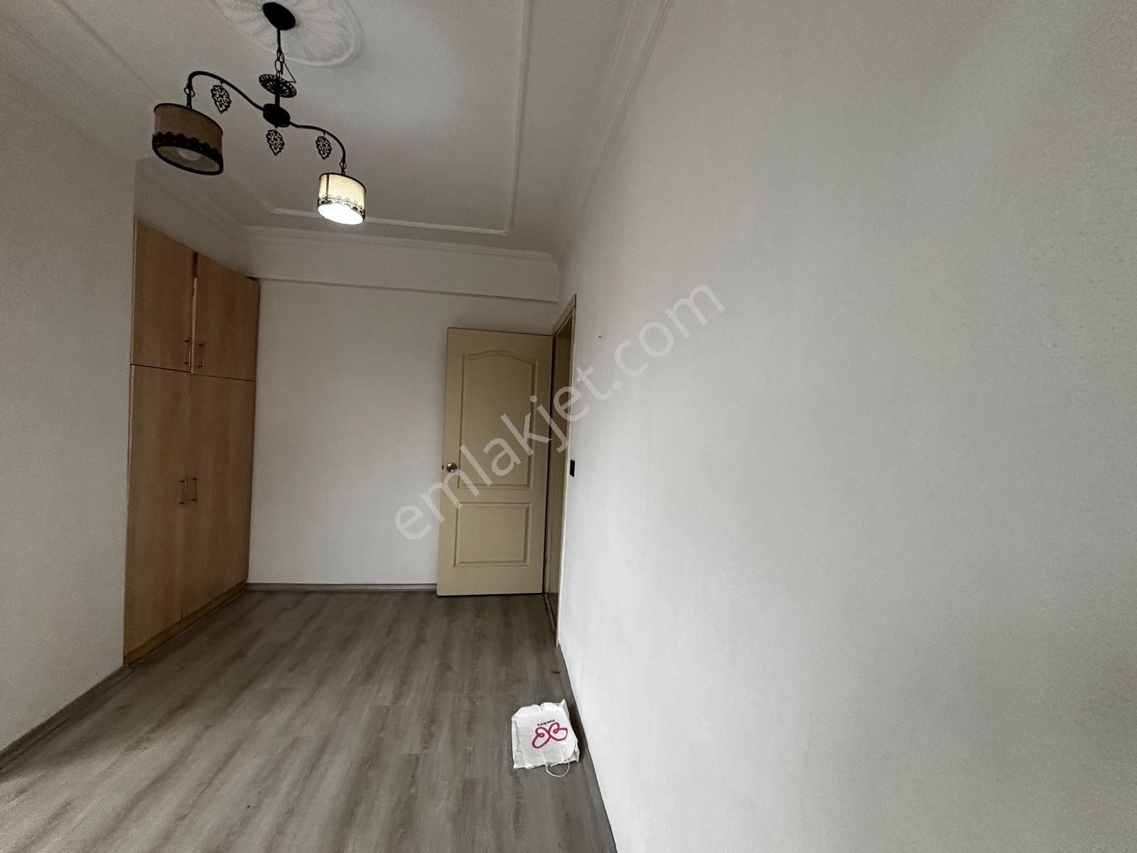 Dost Emlaktan Merkez'de Asansörlü Tadilatlı 2+1 Satılık Daire - Görsel 29