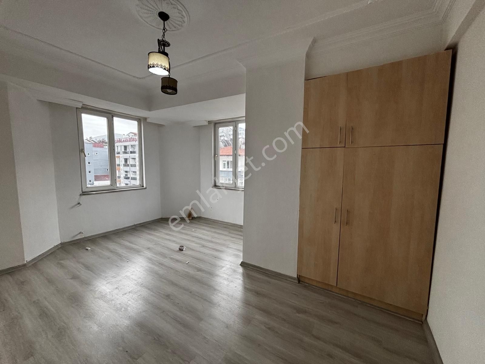 Dost Emlaktan Merkez'de Asansörlü Tadilatlı 2+1 Satılık Daire - Görsel 25