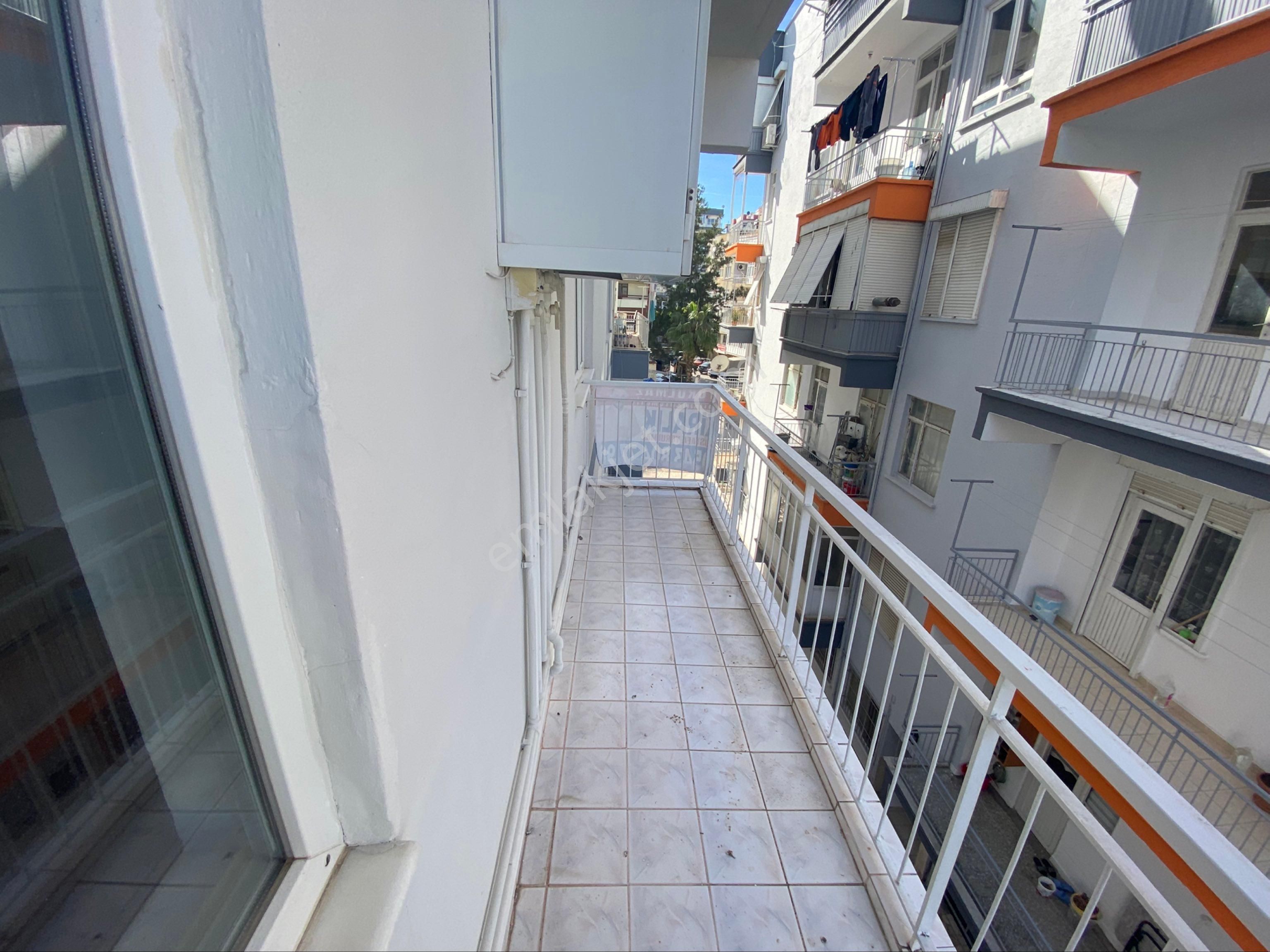 Altındağ Mah.de Doğal Gazlı 3+1 Lüks Daire 28.000tl.kiralık - Görsel 3