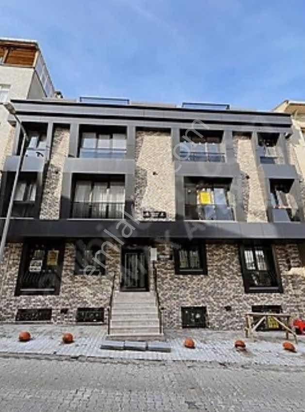 Üsküdar Ferah Mahallesi 2+1 Lüks Daıre Dakika